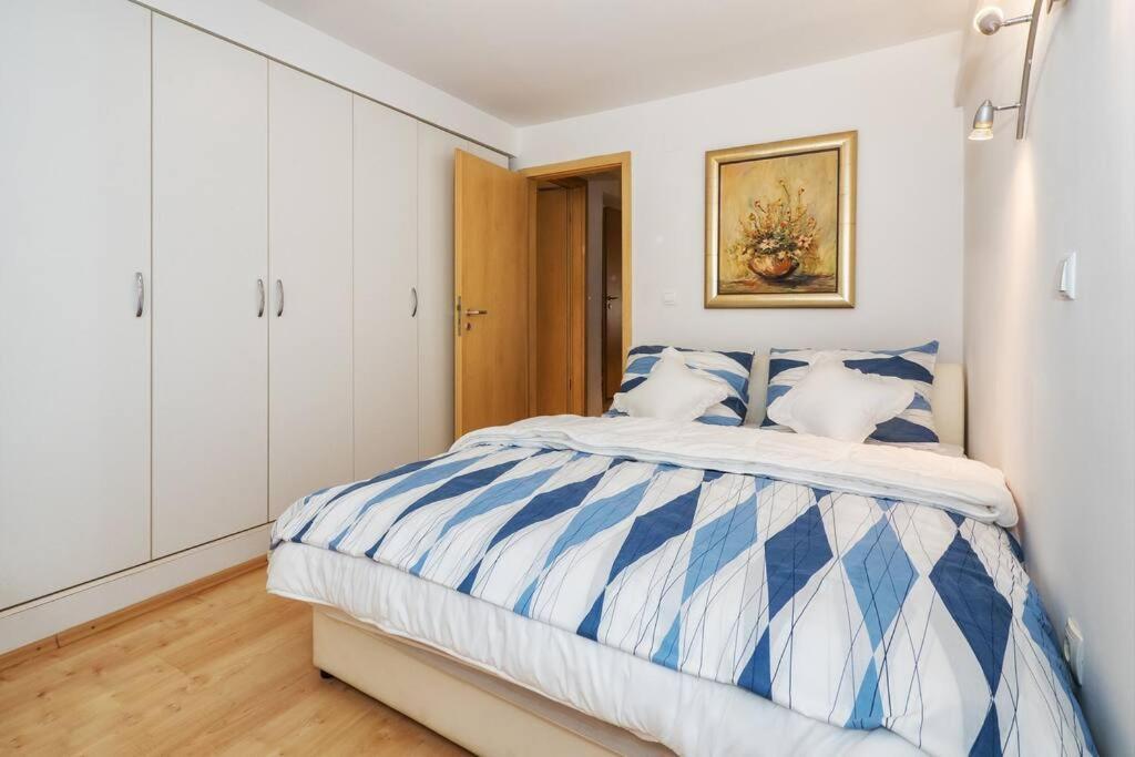 Relaxing 2Bd Apartment, Ground Floor - Walk To Old Town Split Exterior foto